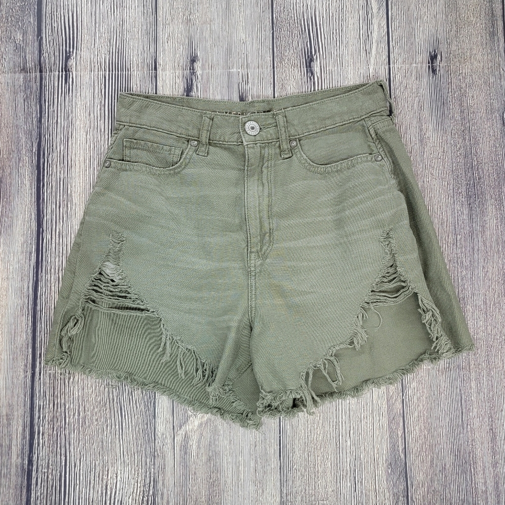 American Eagle Highest Rise Mom Short Distressed Green